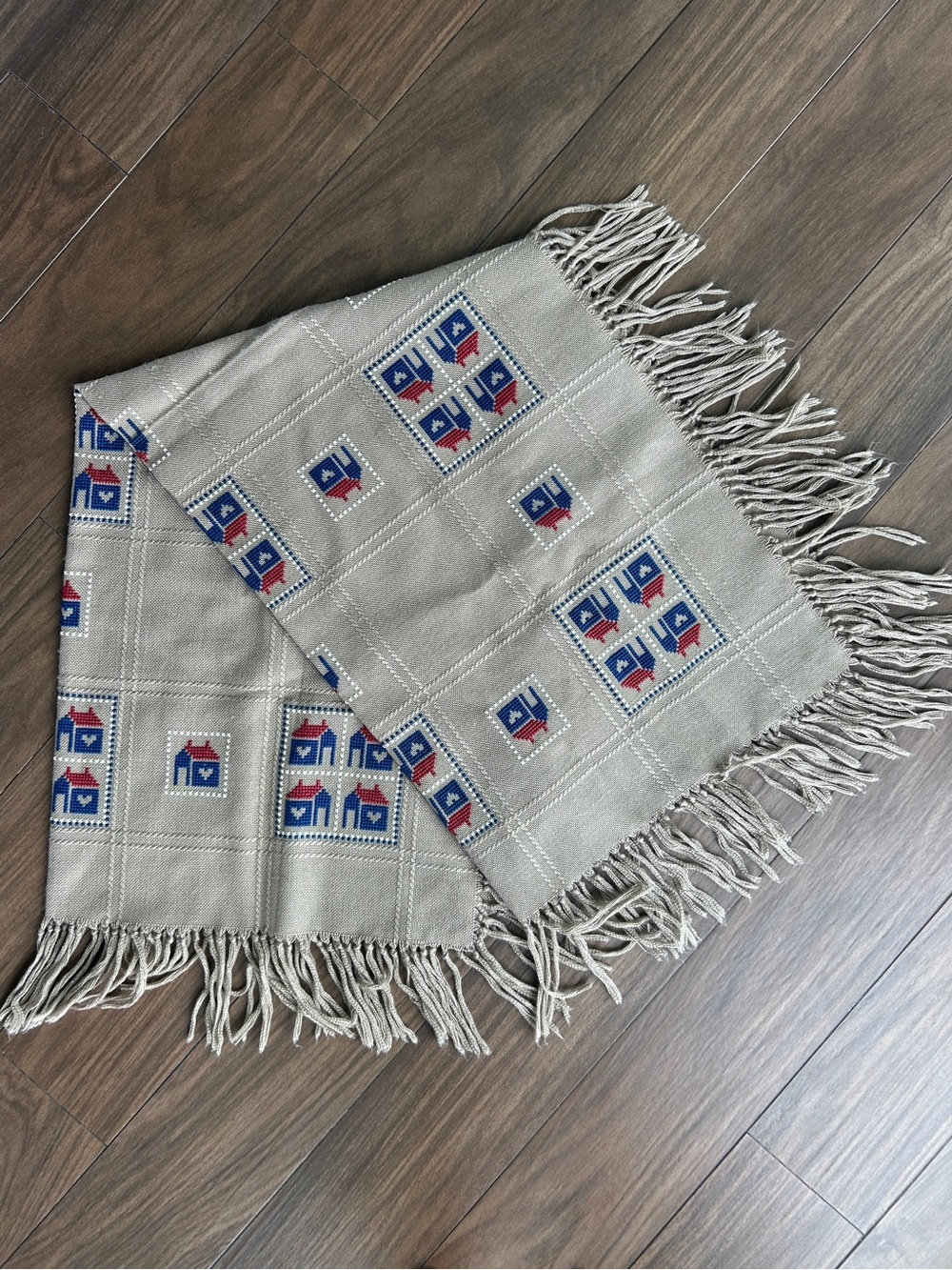 Vtg Cute Cross Stitch Embroidered Throw Blanket Country Farmhouse Cottage Tan